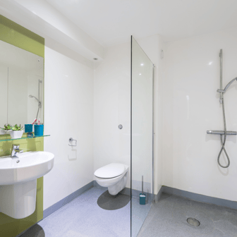 Penthouse Studio - Image 5